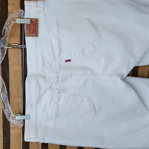 Levis red tag jean shorts - Picture 5 of 7